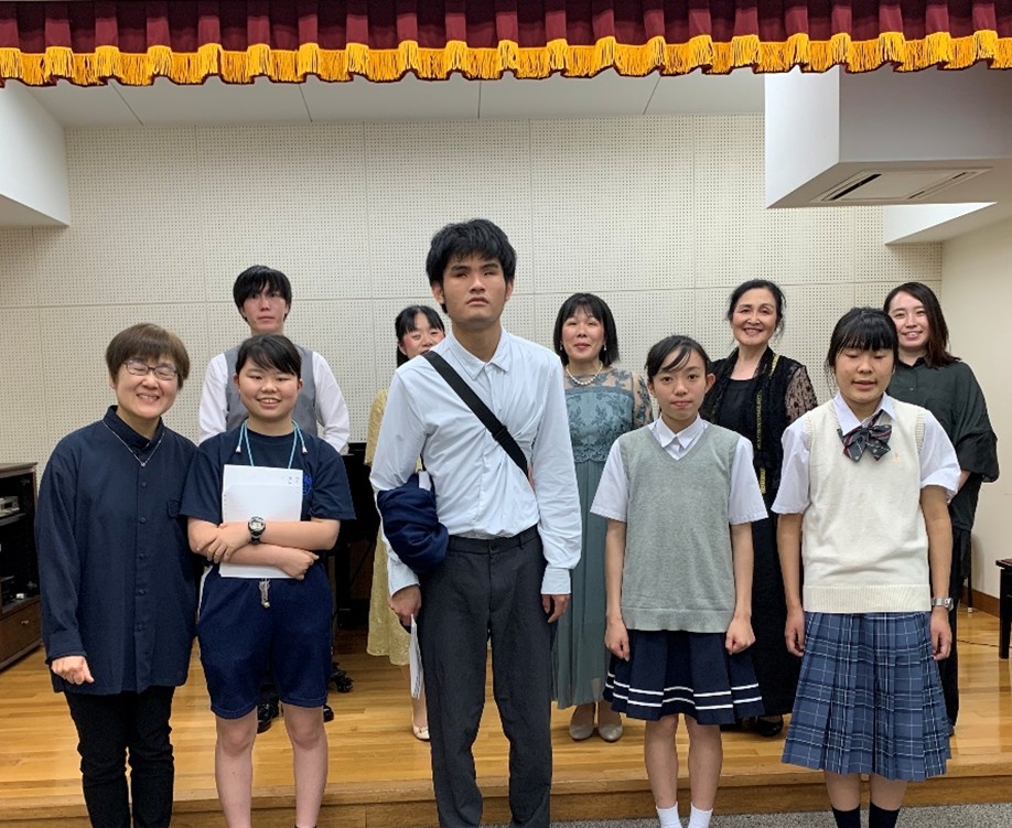 〈６月１３日の事前学習　出演者全員で１枚〉