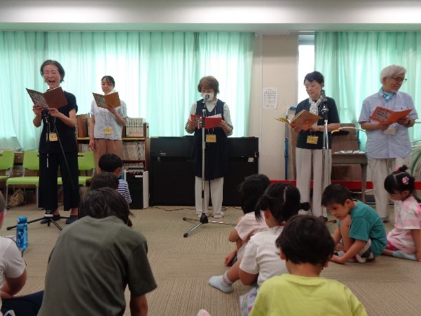 朗読の様子