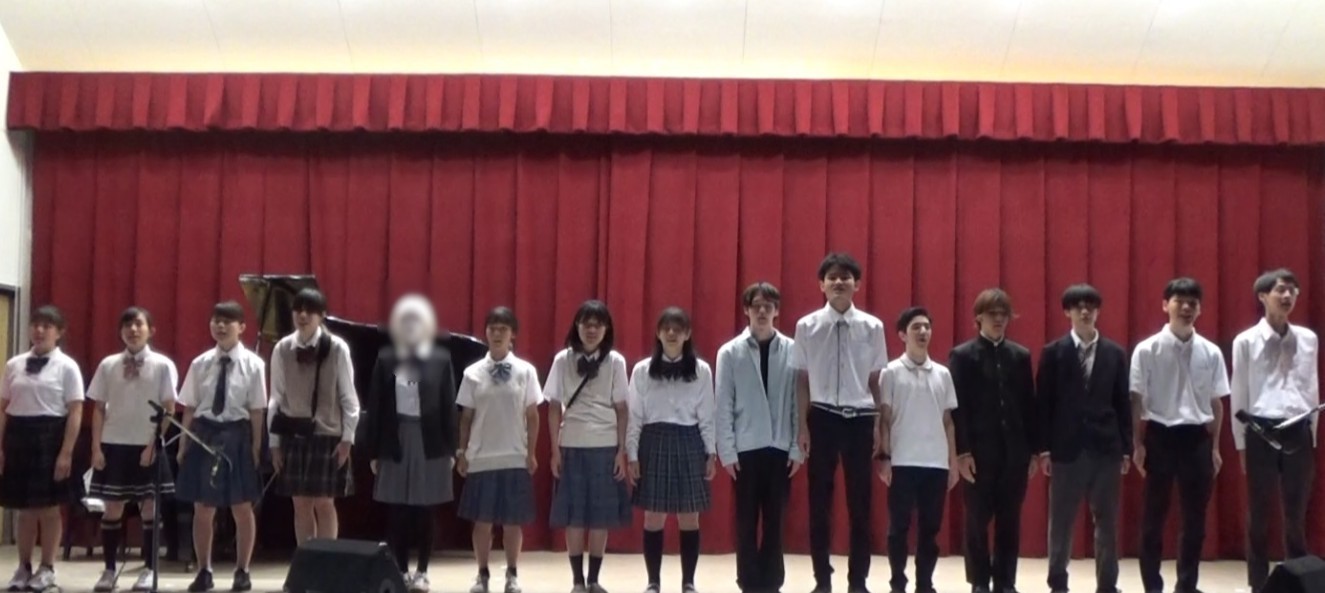 写真3 学年発表の様子(高3)