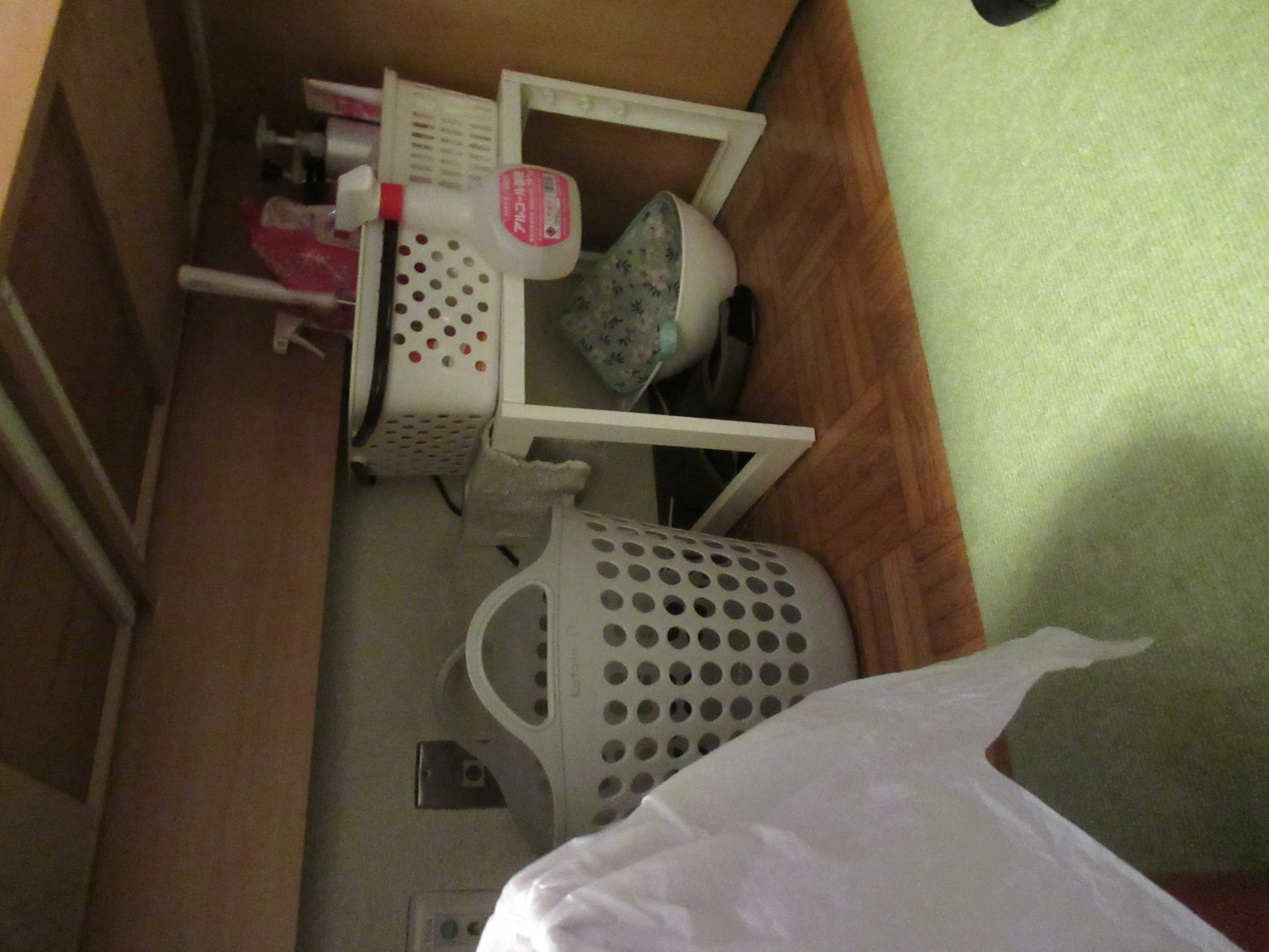 机下（掃除・お風呂用具置き）の写真