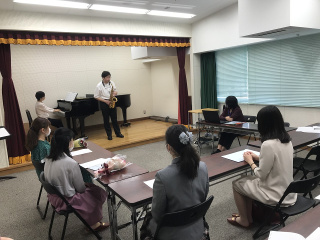 音楽科卒業生演奏