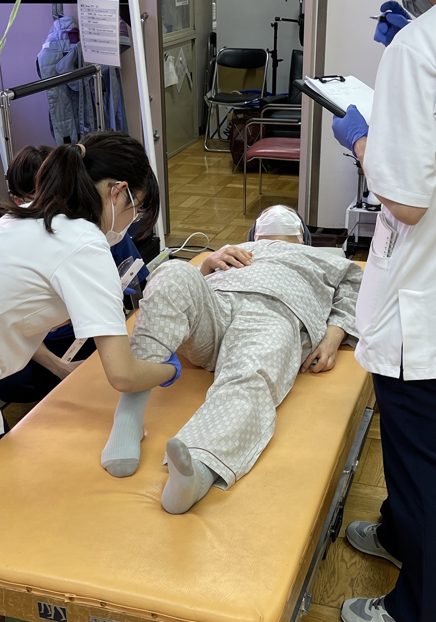 検査・測定実習の様子①